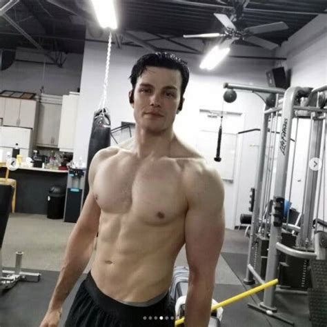 JOSHUA ORPIN Nude .